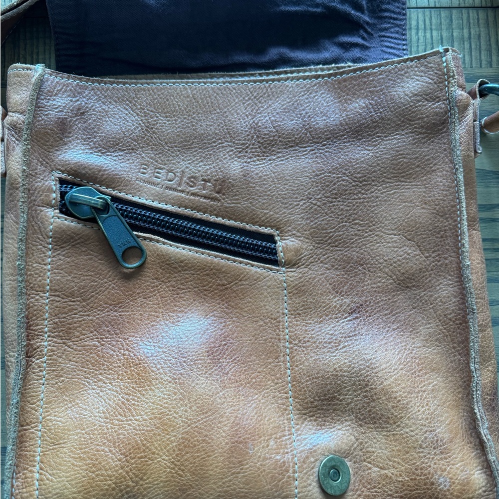 Bed Stu Tan Leather Crossbody Messenger Bag - Picture 3 of 8